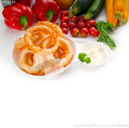 Image of golden deep fried onion rings 