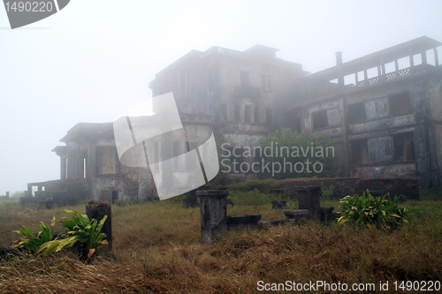 Image of Mist and ruins