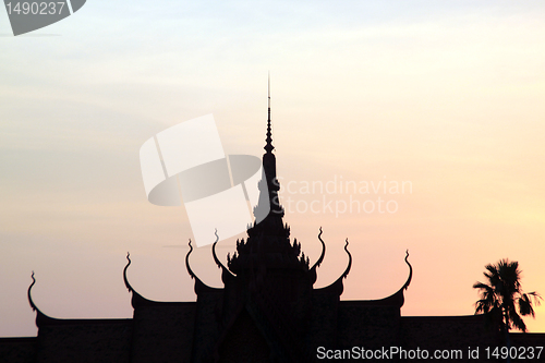 Image of Silhouete of pagoda