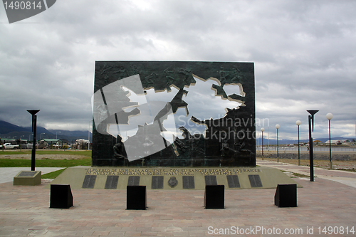 Image of War monument