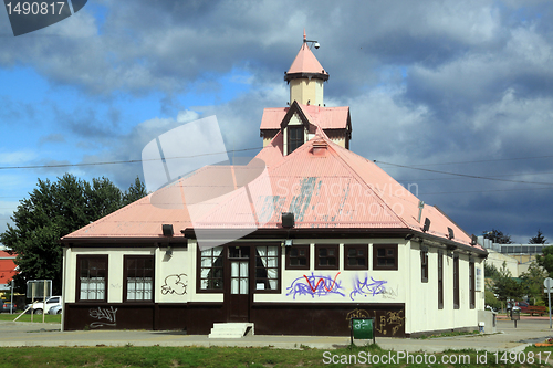 Image of Building with pink roof