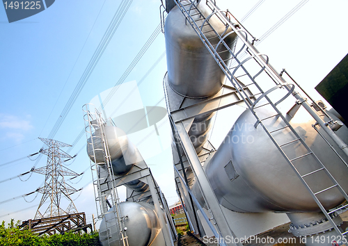 Image of gas container and power tower