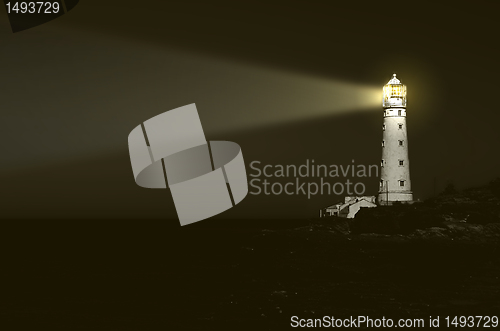 Image of lighthouse at night
