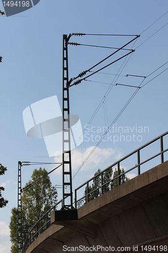 Image of train upper lines