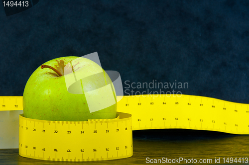 Image of Healthy food with a yellow meter