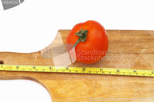 Image of Measure a tomato