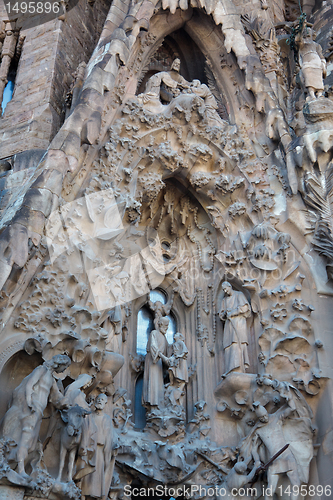 Image of Sculpture in the exterior of the cathedral