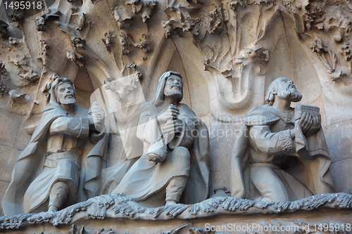 Image of Sculpture in the exterior of the cathedral