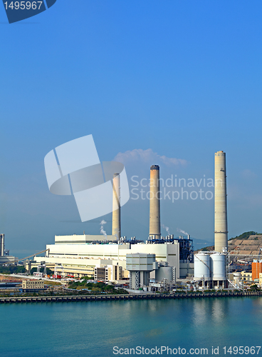 Image of power plant near coast