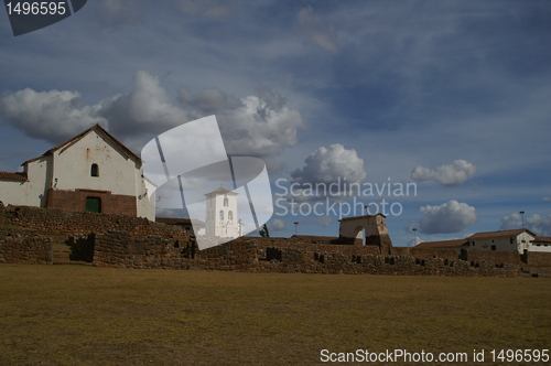 Image of Inca castle ruins in Chinchero