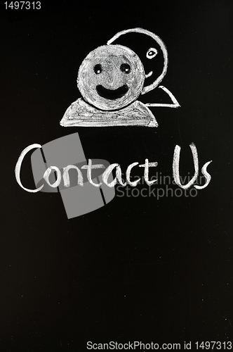 Image of Contact online button with human figures drawn with chalk