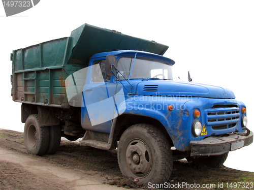 Image of old dirty truck