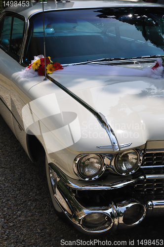 Image of Old wedding car