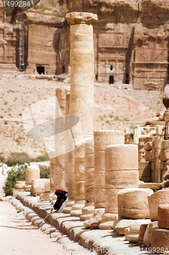 Image of Petra ruins and mountains in Jordan