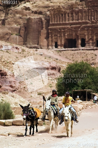 Image of Petra ruins and mountains in Jordan