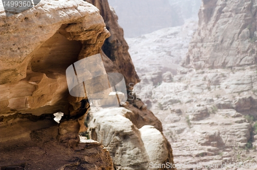 Image of Petra ruins and mountains in Jordan