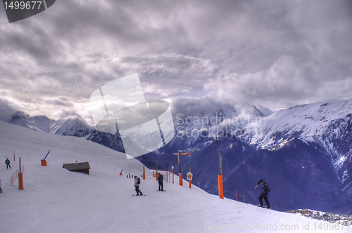 Image of Skiing in Alpes