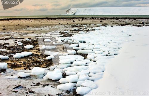 Image of Sea ice is destroyed