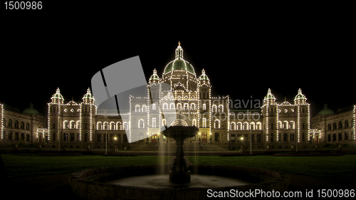 Image of Water Fountain by Parliament Buildings in Victoria BC