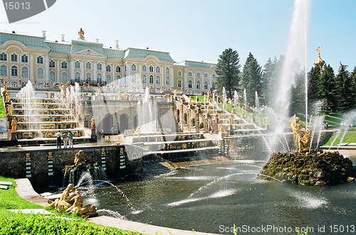 Image of Peterhof. Great cascade.