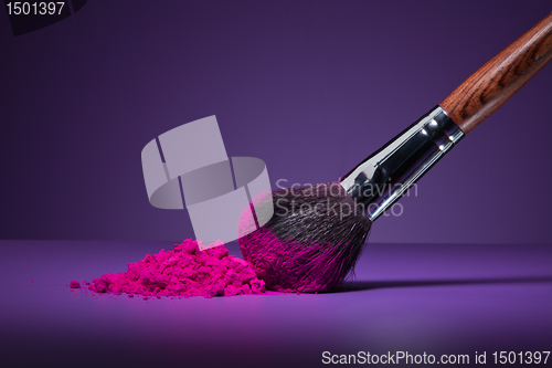 Image of Brush and face powder