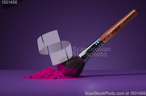 Image of Makeup brush and face powder