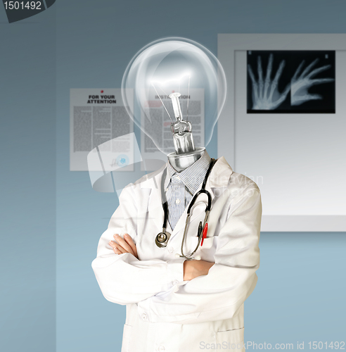 Image of doctor with lamp-head