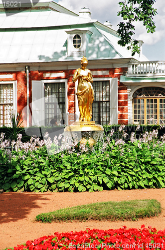 Image of Peterhof. Monplezier park palace.