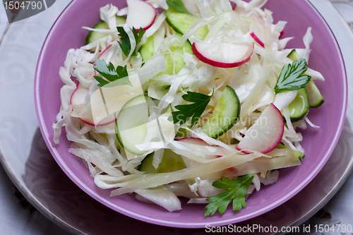 Image of odganic salad