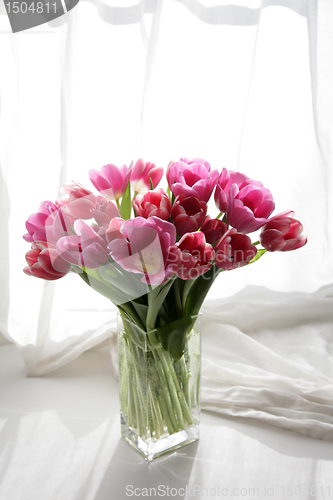 Image of bouquet  of tulips 