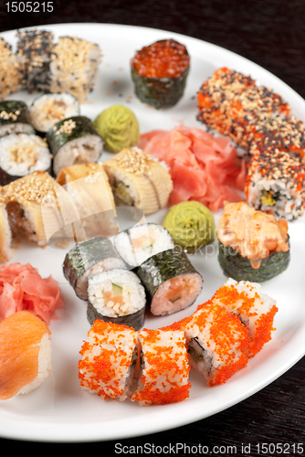 Image of sushi set