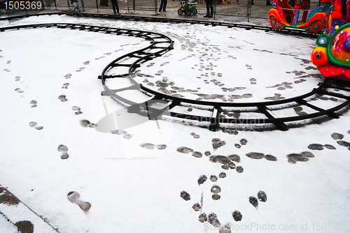 Image of snow in the deserted lunapark