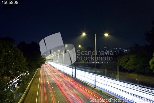 Image of traffic on highway at night