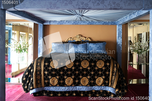 Image of King Bed