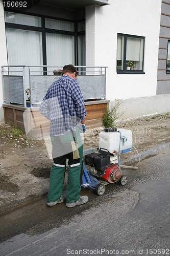 Image of Cutting asphalt