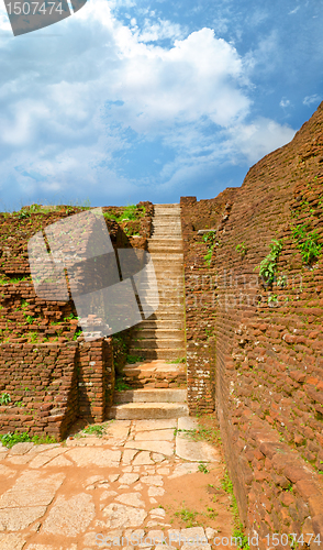 Image of steps and the ruins of the royal palace and the park of Sigiriya