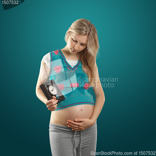 Image of tender pregnant female
