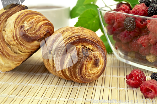 Image of Croissants with berries