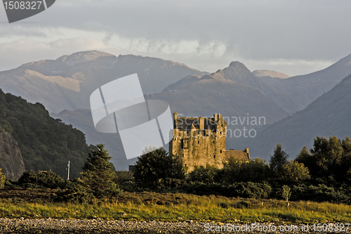 Image of ancient castle in scotland