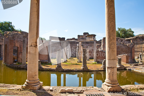 Image of Roman columns