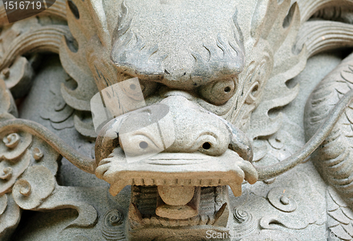 Image of chinese dragon statue in temple