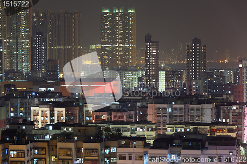 Image of Hong Kong downtown with many building at night