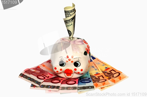 Image of piggy bank and money