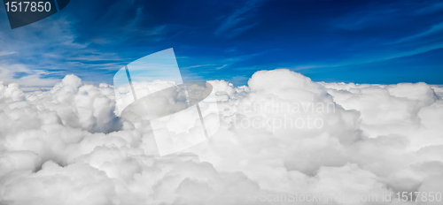 Image of view sky from an airplane