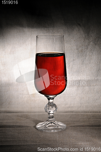 Image of red wine