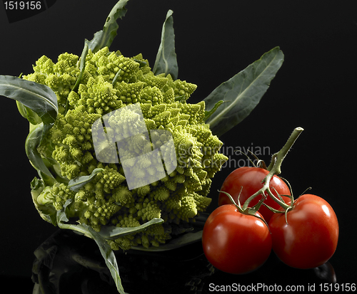 Image of cauliflower and tomatoes