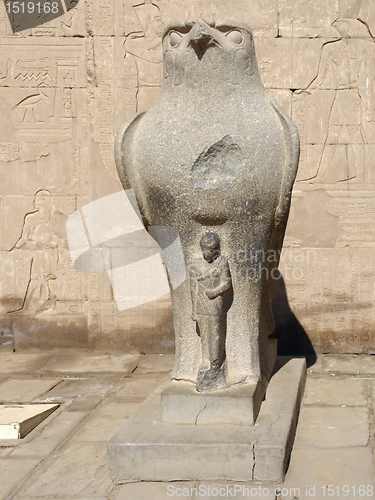 Image of Horus sculpture in Egypt