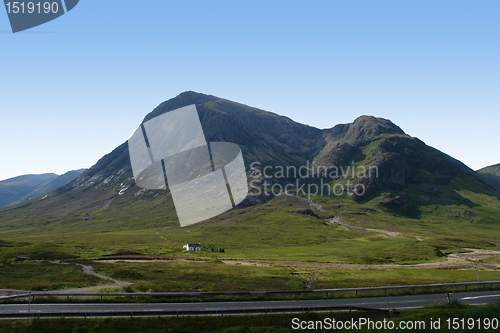 Image of Buachaille Etive Mor in sunny ambiance