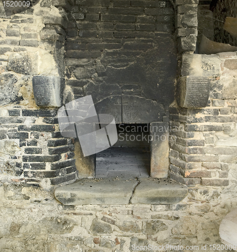 Image of old stone oven