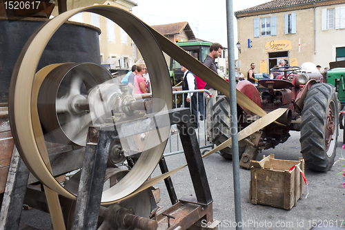 Image of Machine belt in motion